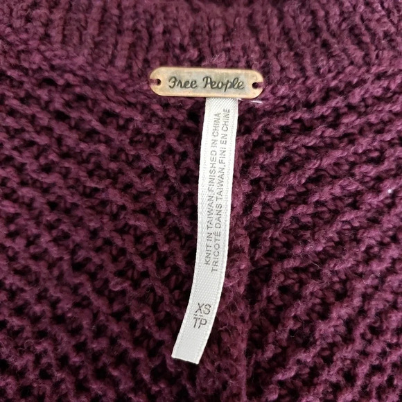 Free People Oversized Sweater Cardigan Purple Long Sleeve Snap Button - Picture 5 of 7